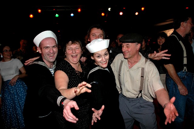 min 2006 11 25 riot 336
